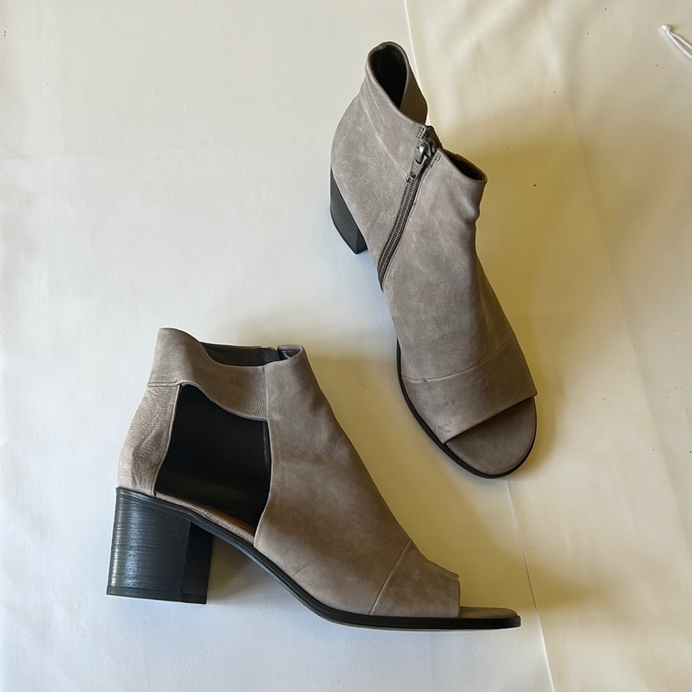 Coclico Ziggy Boot size 40 Taupe nubuck leather